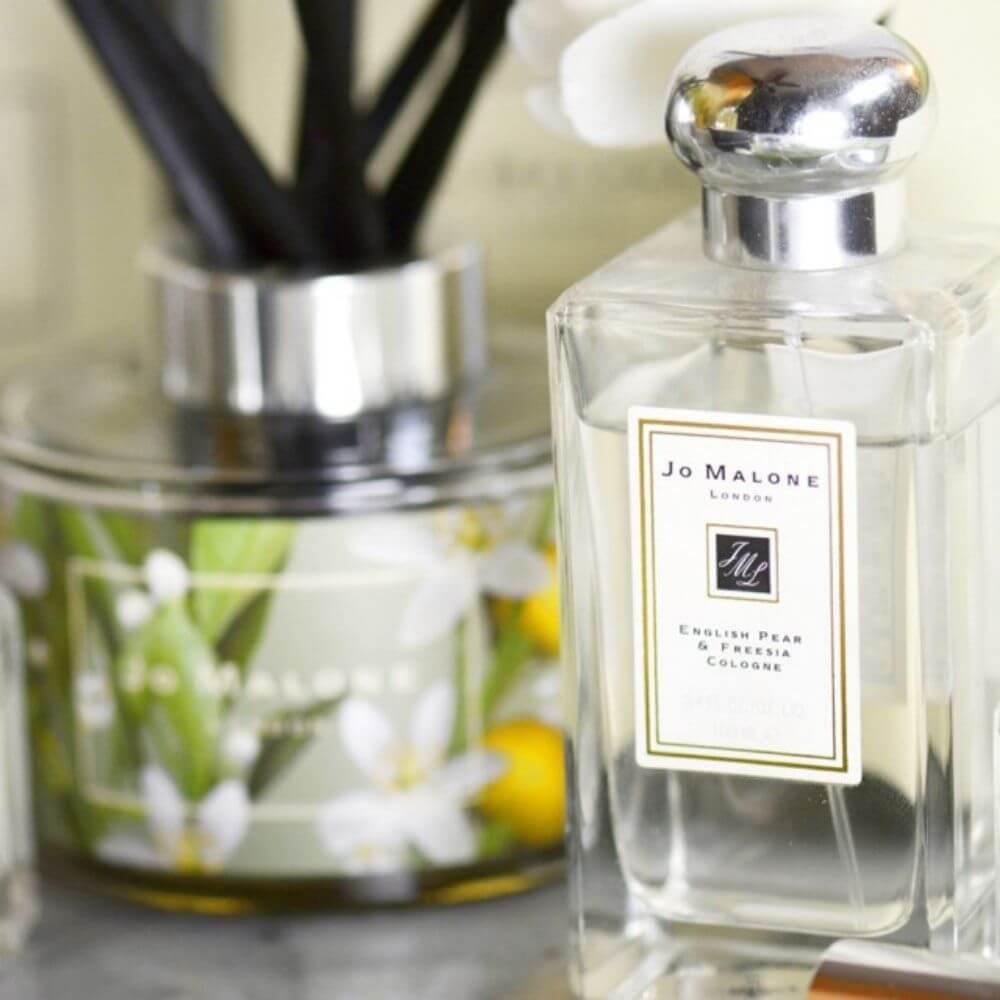 Jo Malone English Pear & Freesia Review - A Summer Evening's Dream