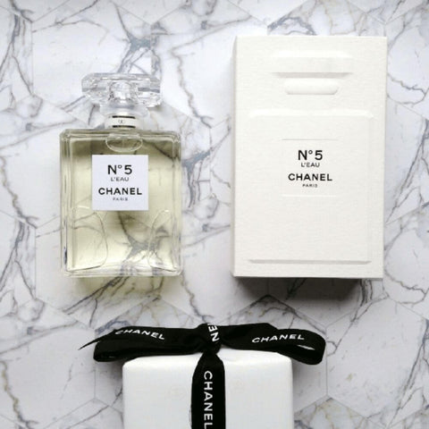 Chanel No 5 L'Eau EDT For Women Review - The Classy Scent Of Paris For Women