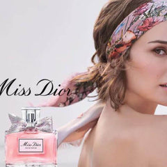 Christian Dior Miss Dior Eau de Parfum: A Symphony of Elegance and Femininity