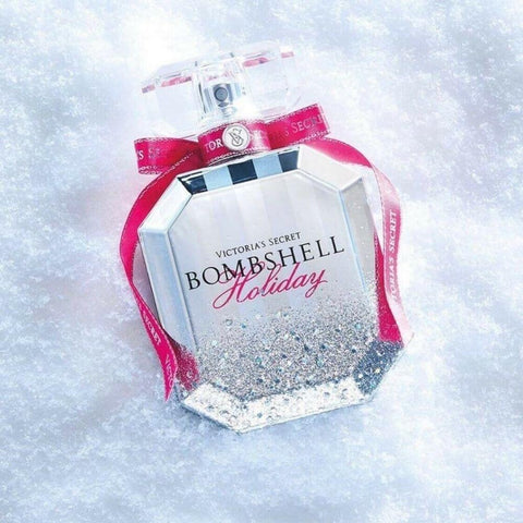 Victoria's Secret Bombshell Holiday EDP Review - A Festive and Invigorating Scent for the Celebratory Woman