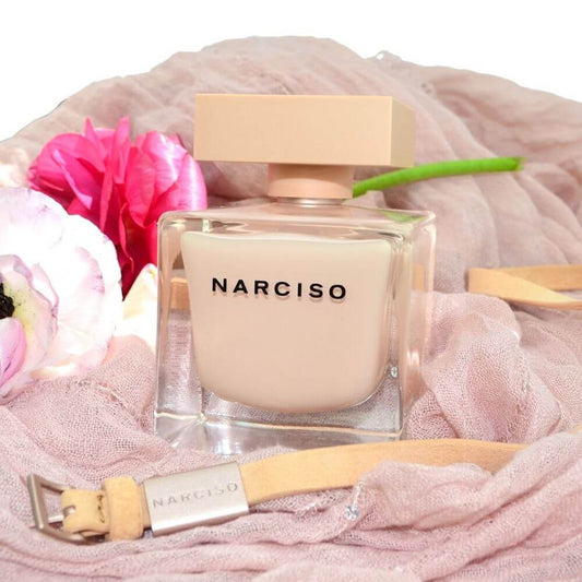 Narciso Rodriguez Narciso Eau de Parfum Poudrée: A Fragrance That Whispers Elegance